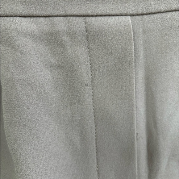 Aritzia Babaton High Waisted Shorts - Picture 4 of 7